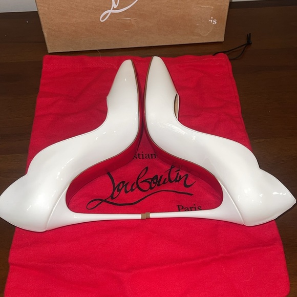 ❗️ $845 Christian Louboutin hot chick❗️ - Picture 7 of 7